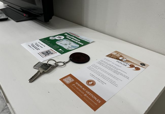 Apartamento en Cádiz - Las Gemelas de Benjumeda Ascensor Grupo AC Gestión Apartamento en Cádiz - Las Gemelas de Benjumeda Ascensor Grupo AC Gestión