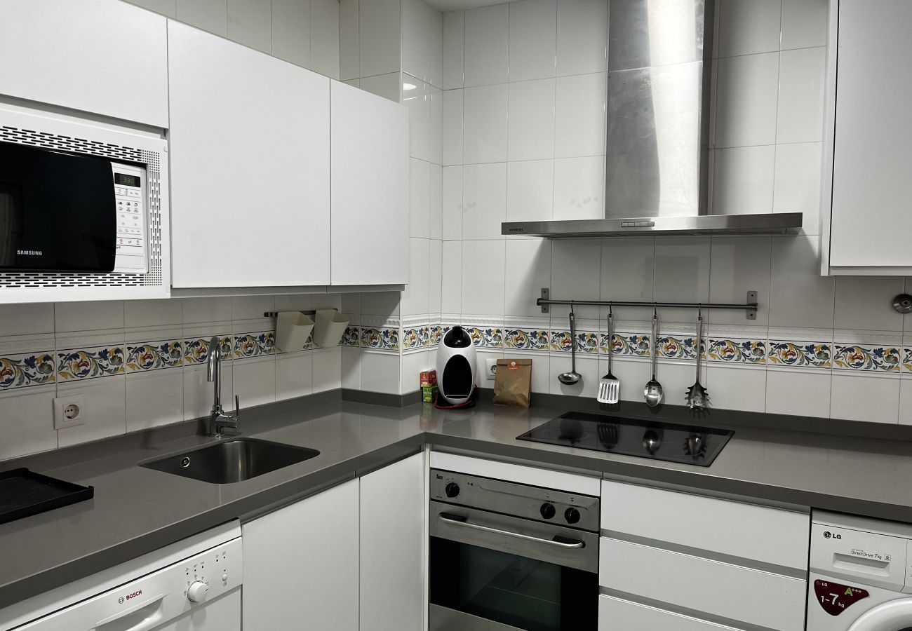 Apartamento en Cádiz - Las Gemelas de Benjumeda Ascensor Grupo AC Gestión Apartamento en Cádiz - Las Gemelas de Benjumeda Ascensor Grupo AC Gestión