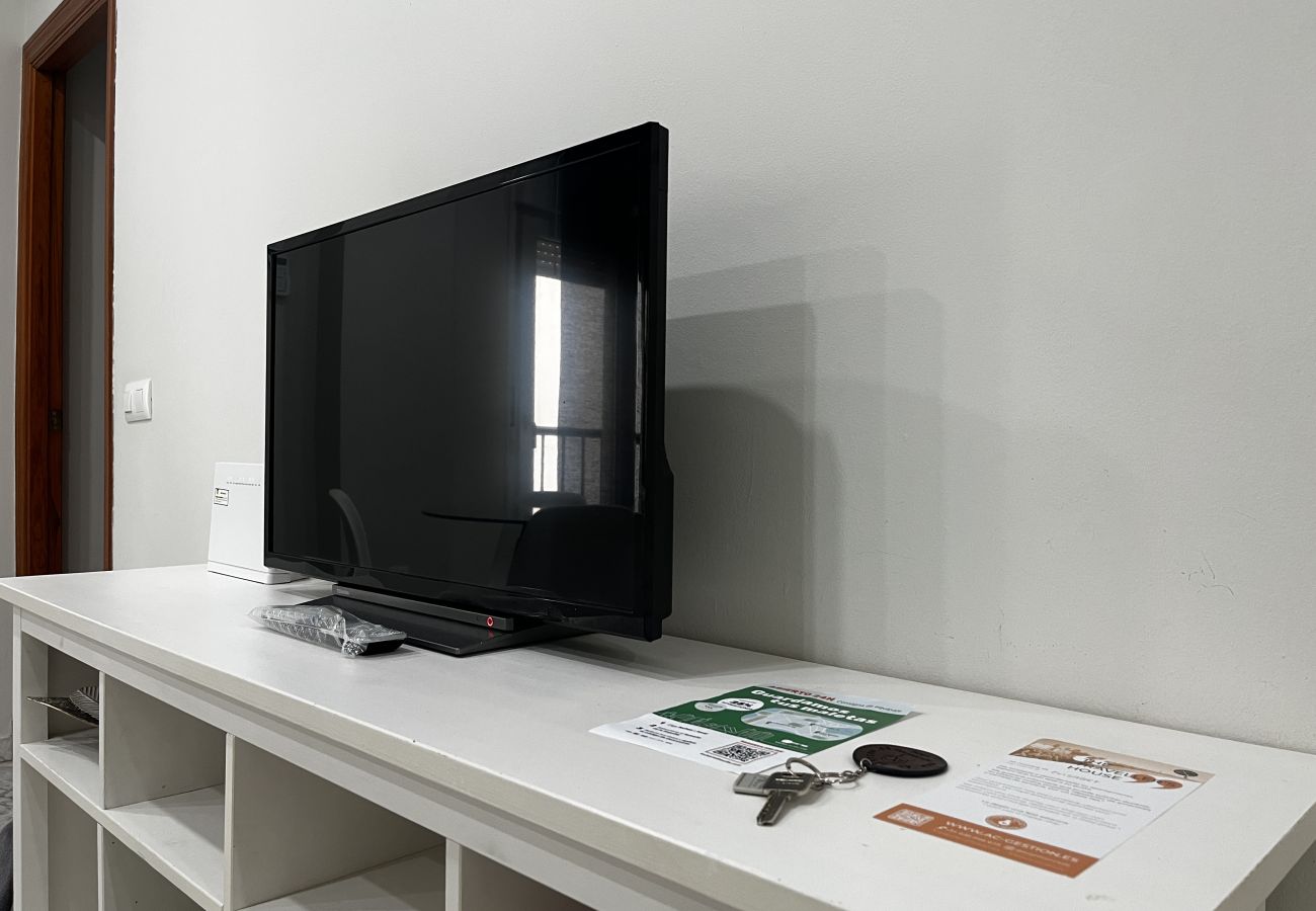 Apartamento en Cádiz - Las Gemelas de Benjumeda Ascensor Grupo AC Gestión Apartamento en Cádiz - Las Gemelas de Benjumeda Ascensor Grupo AC Gestión