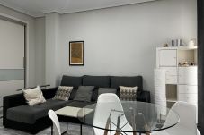 Apartamento en Cádiz - Las Gemelas de Benjumeda Ascensor Grupo AC Gestión