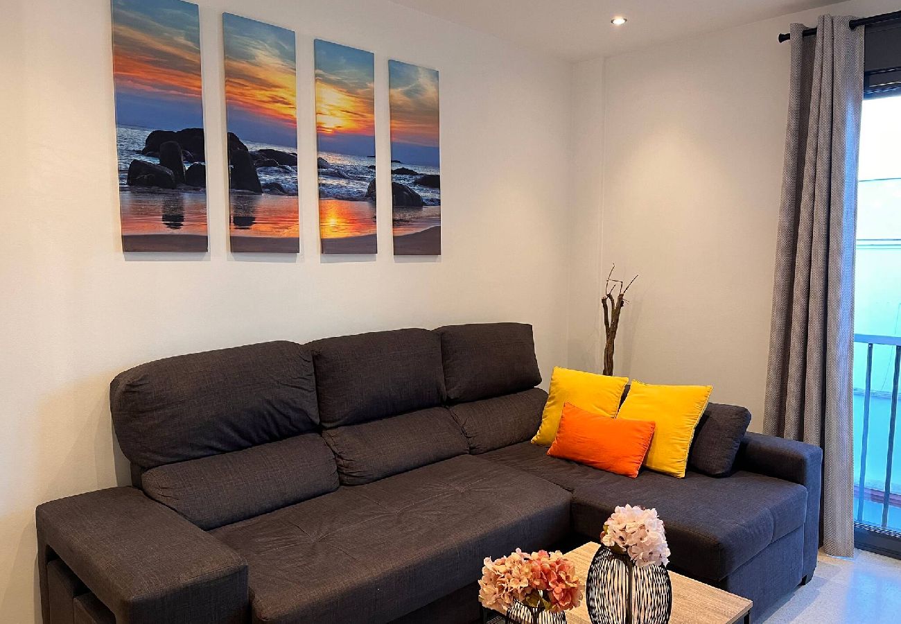 Apartamento en Cádiz - La Gaviota Playa, Park y Ascensor Grupo AC Gestión Apartamento en Cádiz - La Gaviota Playa, Park y Ascensor Grupo AC Gestión