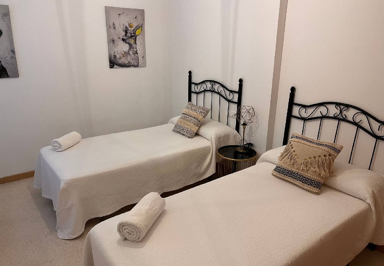 Apartamento en Cádiz - La Gaviota Playa, Park y Ascensor Grupo AC Gestión Apartamento en Cádiz - La Gaviota Playa, Park y Ascensor Grupo AC Gestión