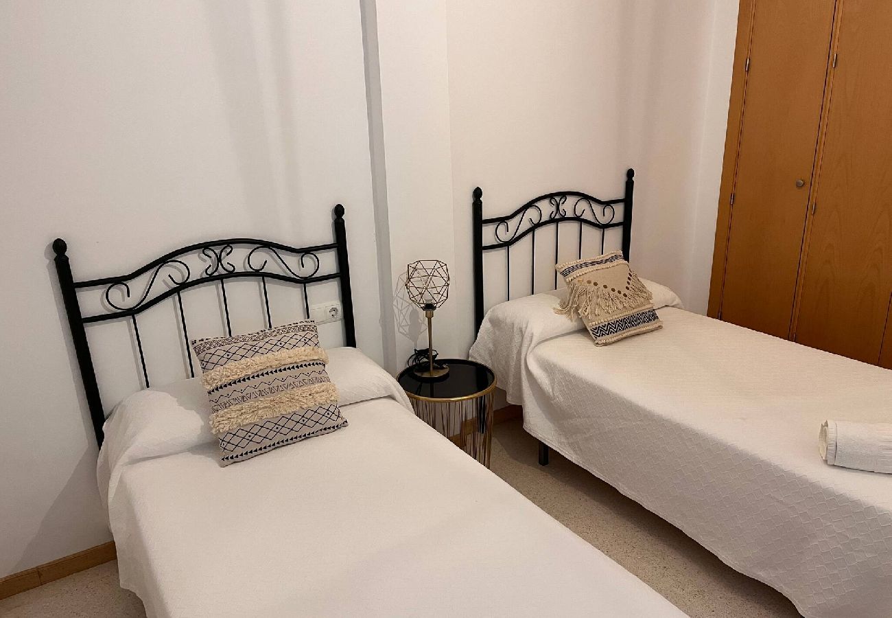 Apartamento en Cádiz - La Gaviota Playa, Park y Ascensor Grupo AC Gestión Apartamento en Cádiz - La Gaviota Playa, Park y Ascensor Grupo AC Gestión