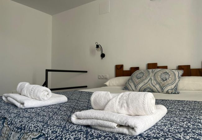 Apartamento en Cádiz - Penthouse La plaza con Ascensor Grupo AC Gestion Apartamento en Cádiz - Penthouse La plaza con Ascensor Grupo AC Gestion