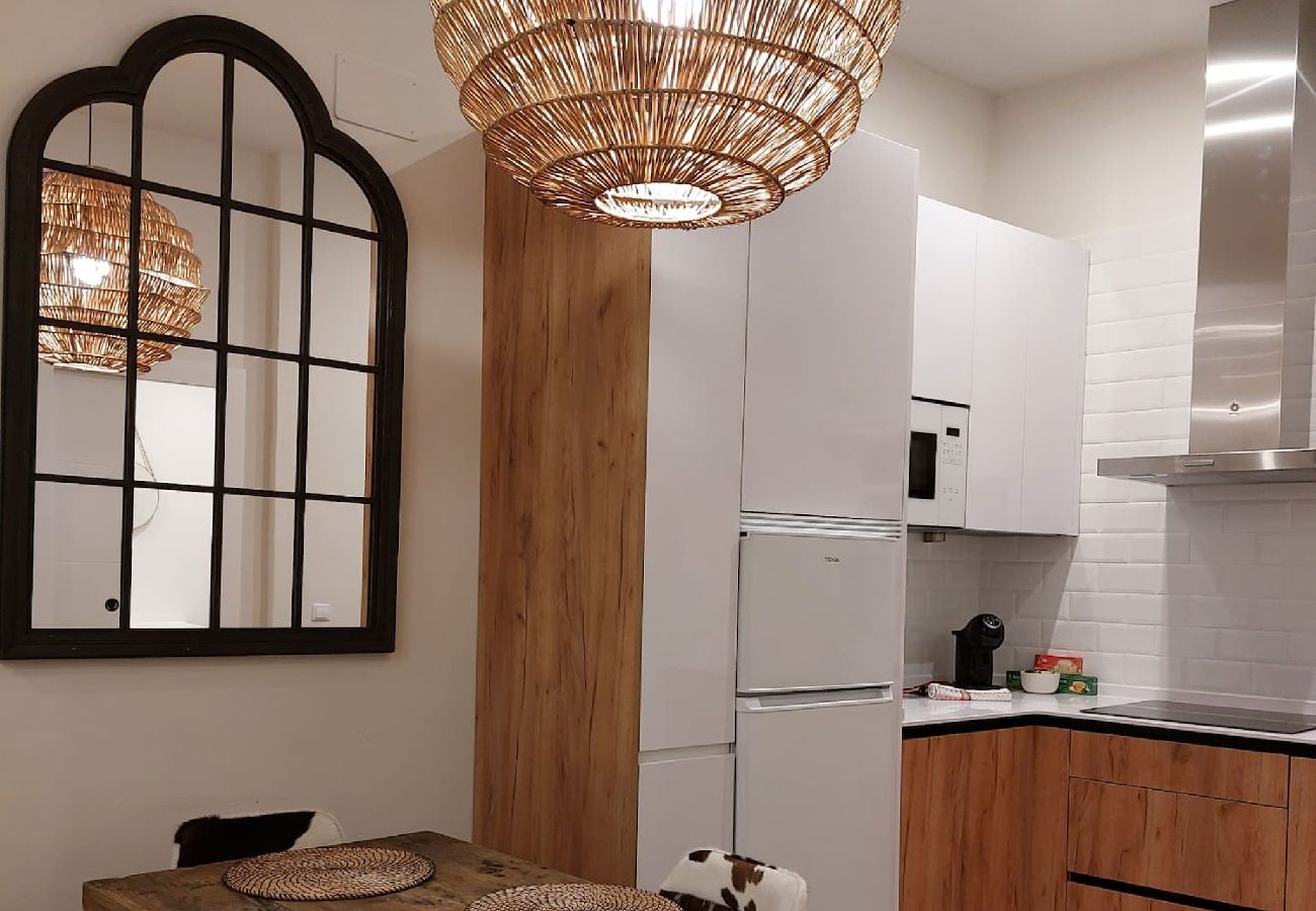 Apartamento en Cádiz - HIDDEN GEM. Pasquin Suites in Mercado central