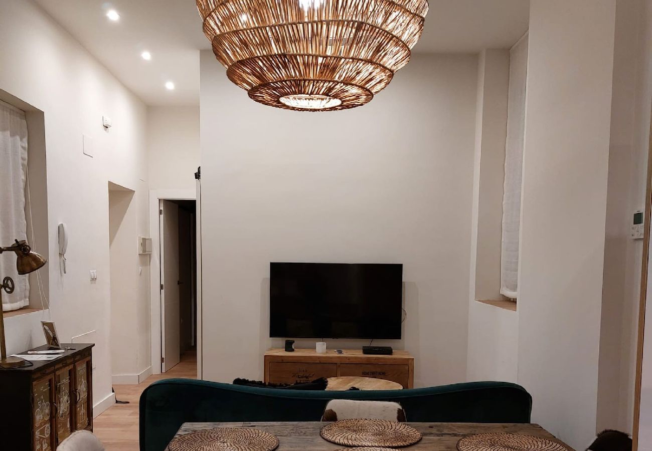 Apartamento en Cádiz - HIDDEN GEM. Pasquin Suites in Mercado central