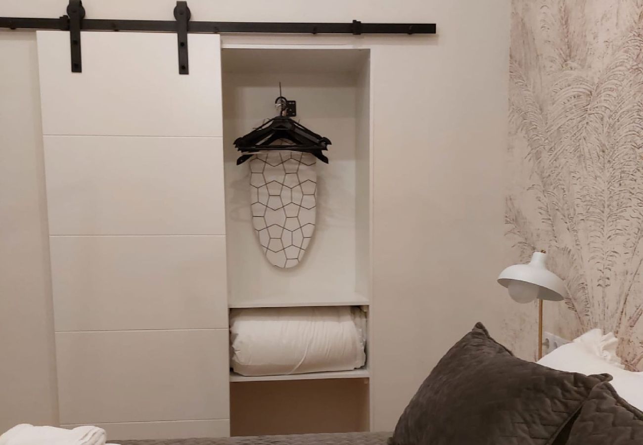 Apartamento en Cádiz - HIDDEN GEM. Pasquin Suites in Mercado central