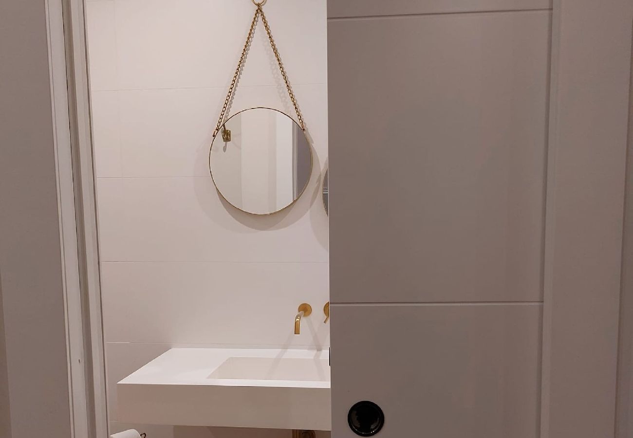 Apartamento en Cádiz - HIDDEN GEM. Pasquin Suites in Mercado central