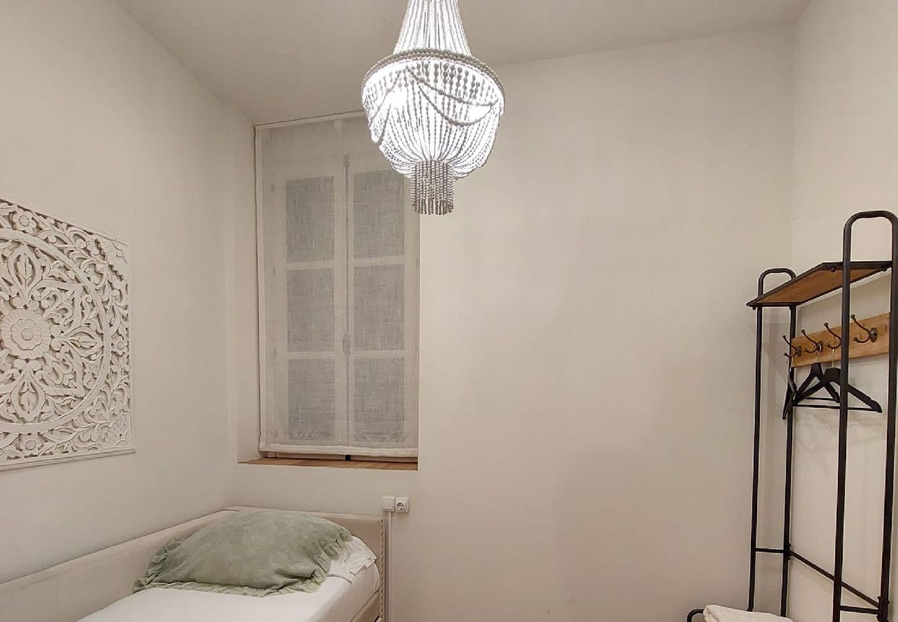 Apartamento en Cádiz - HIDDEN GEM. Pasquin Suites in Mercado central