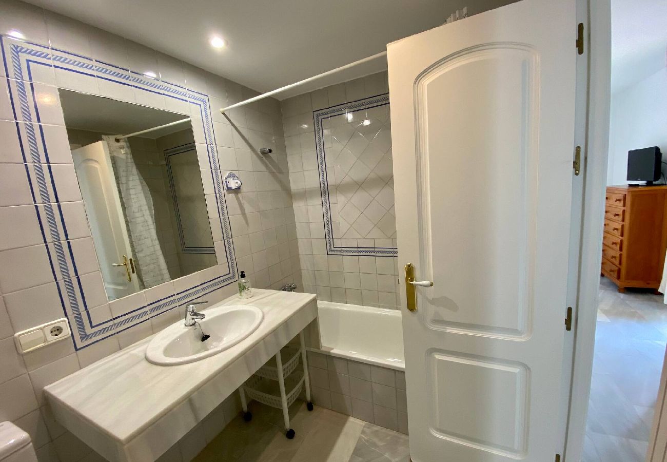 Villa en Chiclana de la Frontera - Villa entre hoyos y la playa Grupo AC Gestion