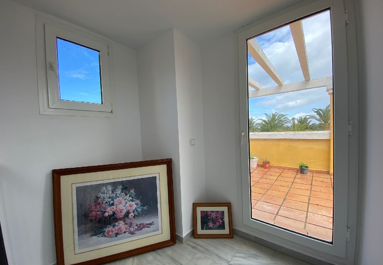 Villa en Chiclana de la Frontera - Villa entre hoyos y la playa Grupo AC Gestion
