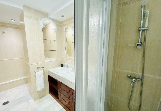 Apartamento en Cádiz - Botánico Ascensor Grupo AC Gestion Apartamento en Cádiz - Botánico Ascensor Grupo AC Gestion