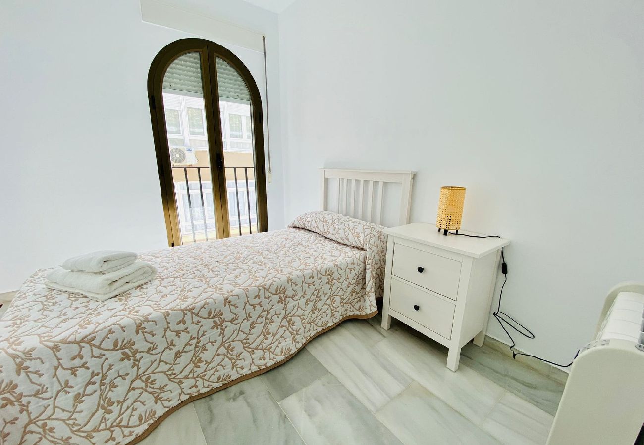 Apartamento en Cádiz - Botánico Ascensor Grupo AC Gestion Apartamento en Cádiz - Botánico Ascensor Grupo AC Gestion