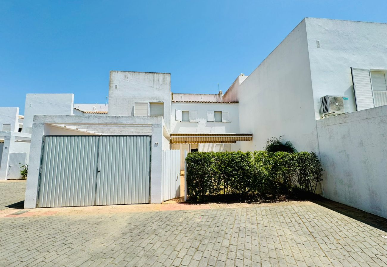 Villa en Chiclana de la Frontera - Villa bosque  Grupo AC Gestión Villa en Chiclana de la Frontera - Villa bosque  Grupo AC Gestión