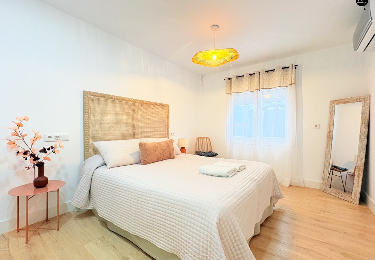 Apartamento en Cádiz - El Encanto de la Playa Santa Mª Grupo AC Gestion