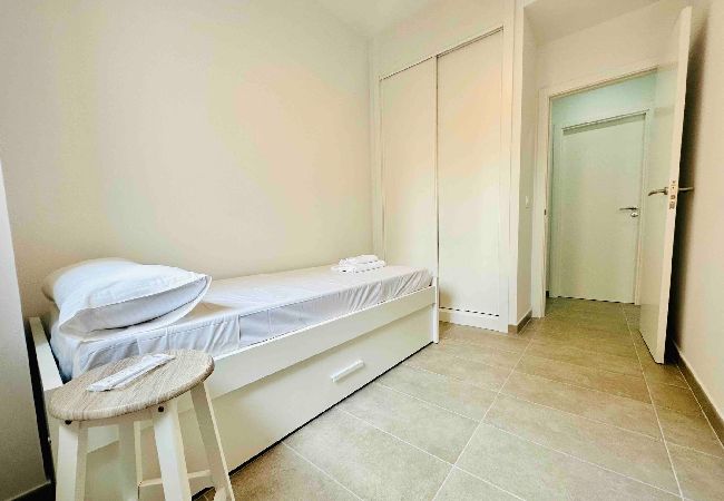 Apartamento en Cádiz - Home Arena Blanca Grupo AC Gestion Apartamento en Cádiz - Home Arena Blanca Grupo AC Gestion