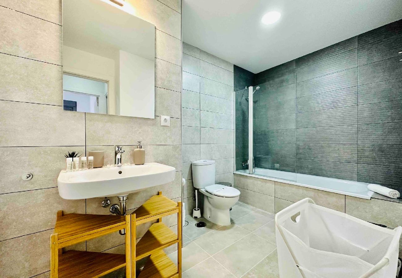 Apartamento en Cádiz - Home Arena Blanca Grupo AC Gestion Apartamento en Cádiz - Home Arena Blanca Grupo AC Gestion