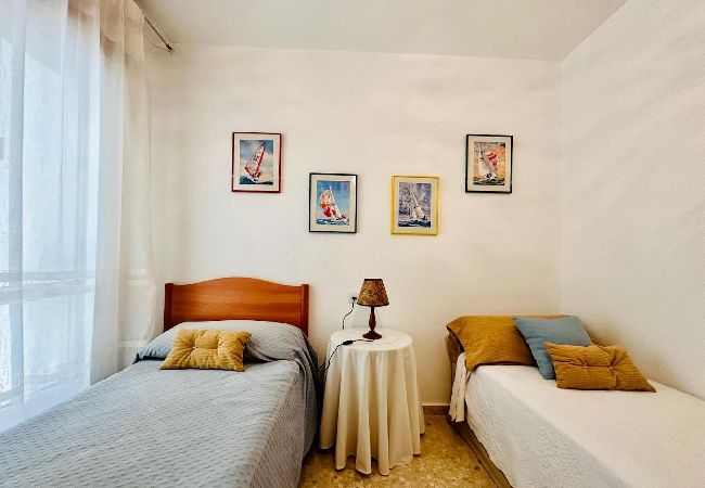 Apartamento en Cádiz - Avenida Portugal con Ascensor Grupo AC Gestión Apartamento en Cádiz - Avenida Portugal con Ascensor Grupo AC Gestión