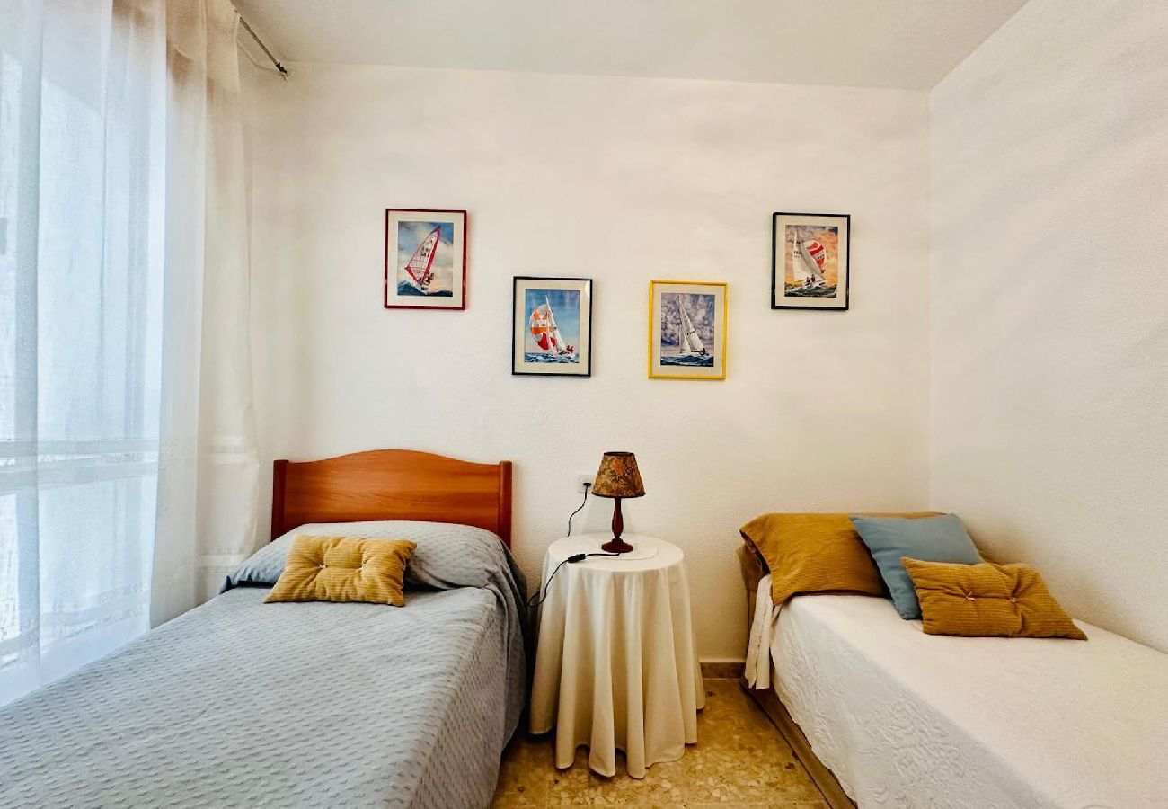 Apartamento en Cádiz - Avenida Portugal con Ascensor Grupo AC Gestión Apartamento en Cádiz - Avenida Portugal con Ascensor Grupo AC Gestión