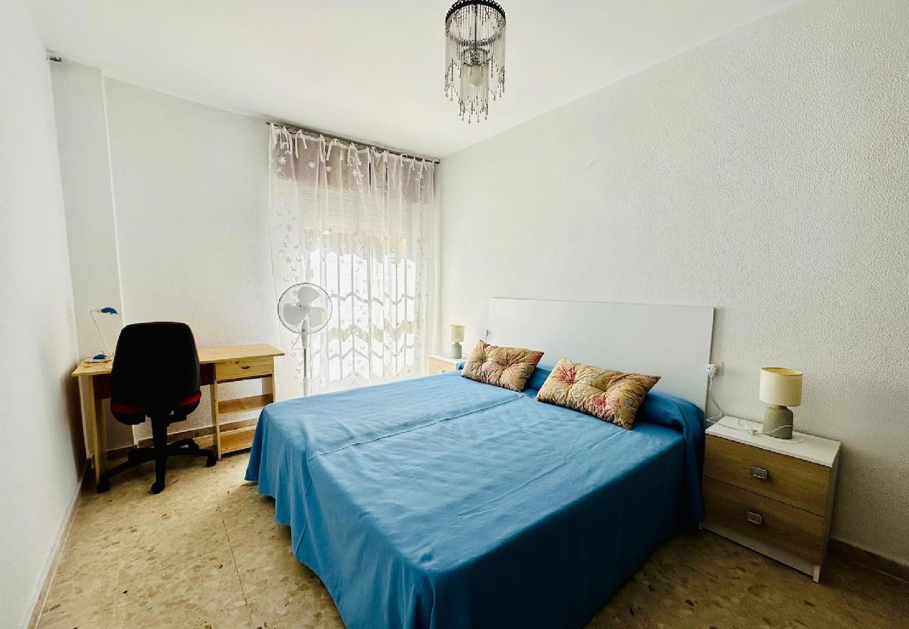 Apartamento en Cádiz - Avenida Portugal con Ascensor Grupo AC Gestión Apartamento en Cádiz - Avenida Portugal con Ascensor Grupo AC Gestión