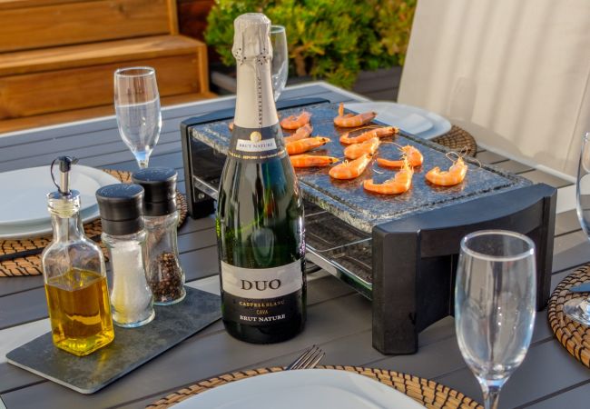 Apartamento en Cádiz - Jacuzzi en la Caleta y park free Grupo AC Gestion Apartamento en Cádiz - Jacuzzi en la Caleta y park free Grupo AC Gestion