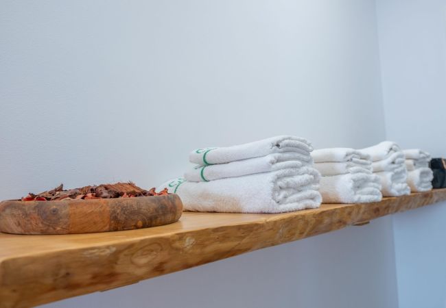 Apartamento en Cádiz - Jacuzzi en la Caleta y park free Grupo AC Gestion Apartamento en Cádiz - Jacuzzi en la Caleta y park free Grupo AC Gestion