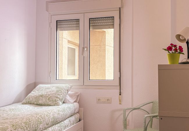 Apartamento en Cádiz - El Pelícano Parking free Grupo AC Gestion Apartamento en Cádiz - El Pelícano Parking free Grupo AC Gestion