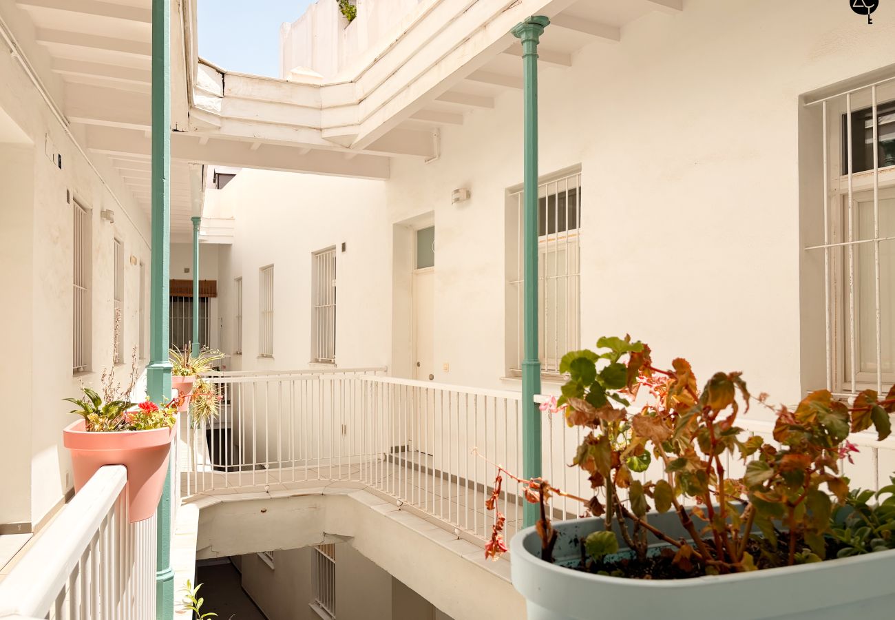 Apartamento en Cádiz - El Patio del Mar Grupo AC Gestion Apartamento en Cádiz - El Patio del Mar Grupo AC Gestion